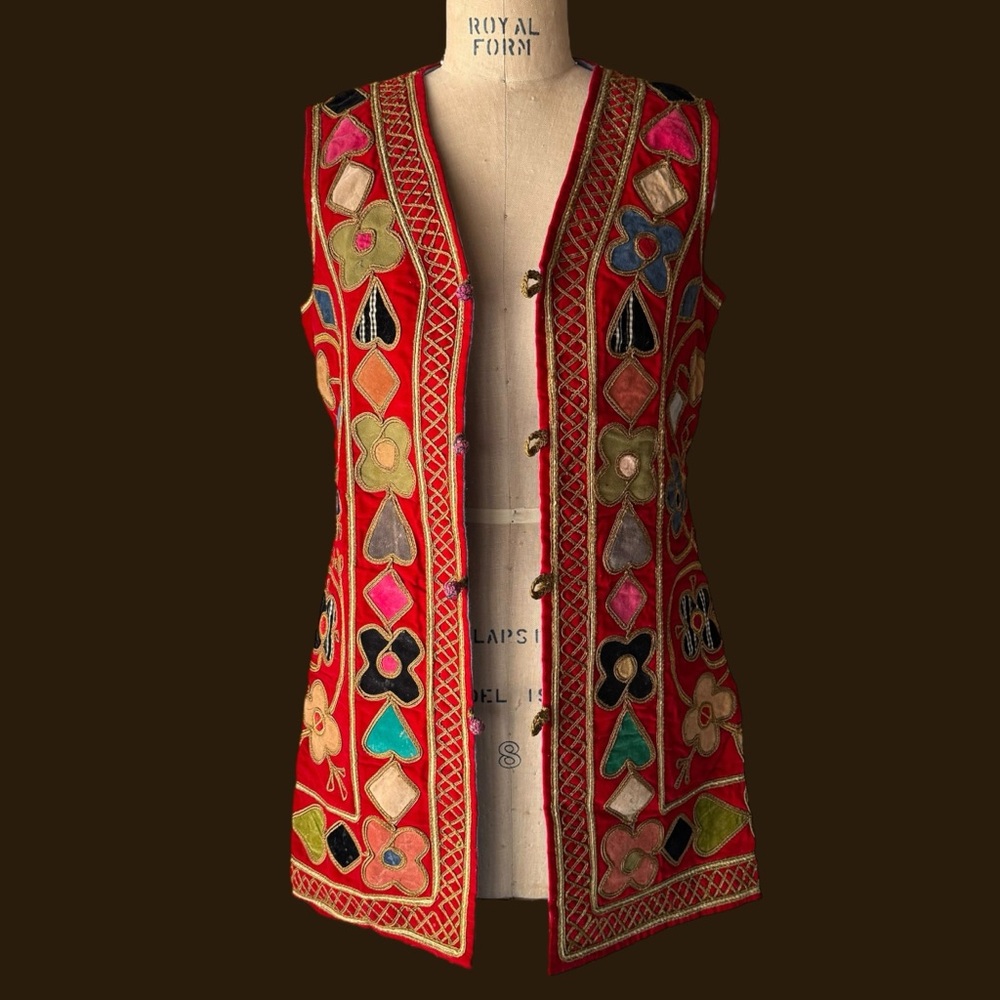 Vintage 60s Boho Mod Rare Embroidered Velvet Folk Vest